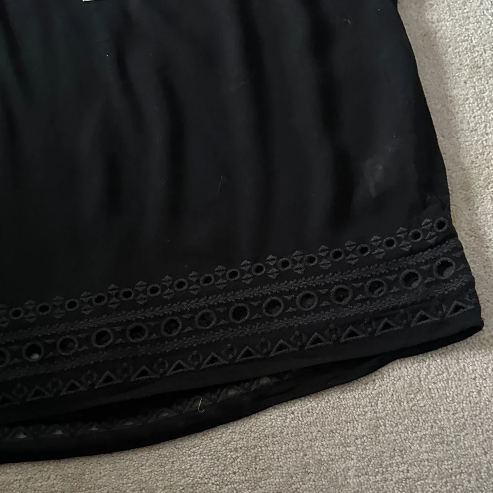 Aritzia Black Lace-Trim Cap Sleeve Top! - Picture 5 of 9